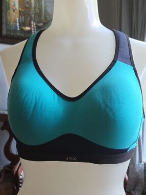 Victoria's Secret Teal and Black Molded Sports Bra